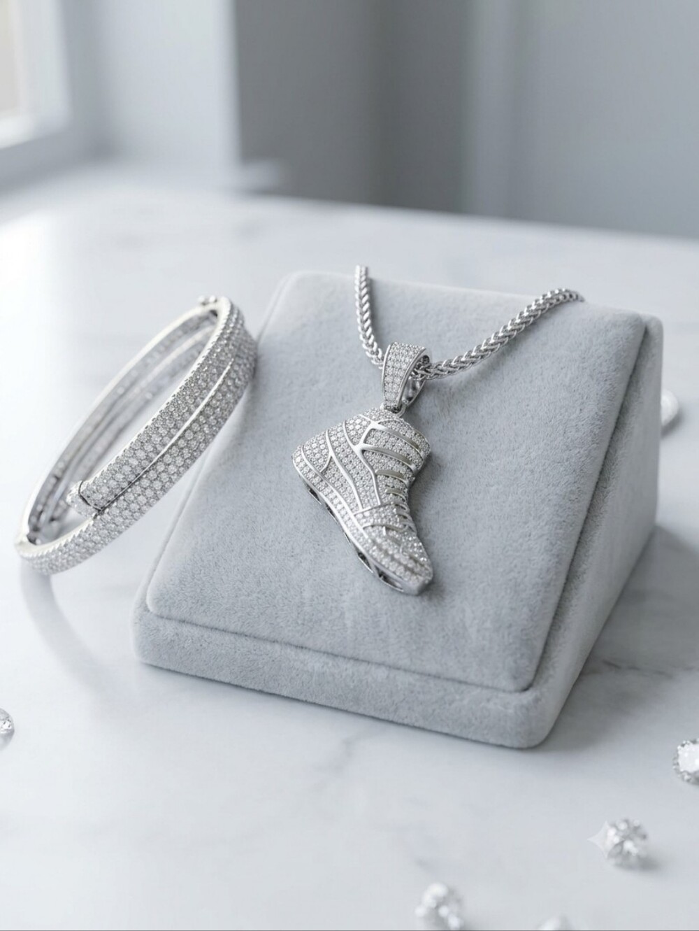 Moissanite 2.3CTW NWT 925 Silver Sneaker Pendant